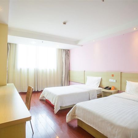 7Days Inn Shantou Coach Terminal Huang He Road Exteriör bild
