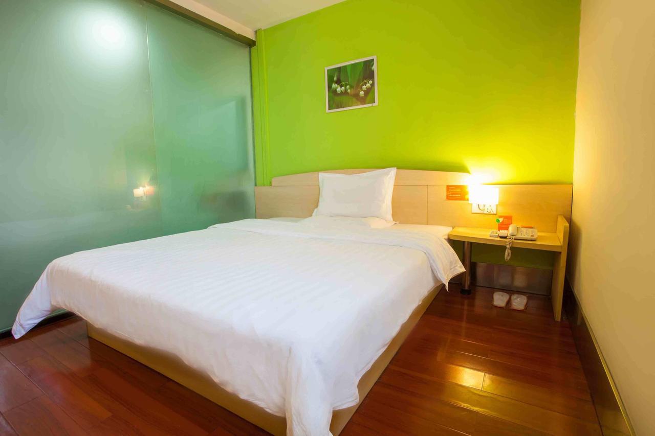 7Days Inn Shantou Coach Terminal Huang He Road Rum bild