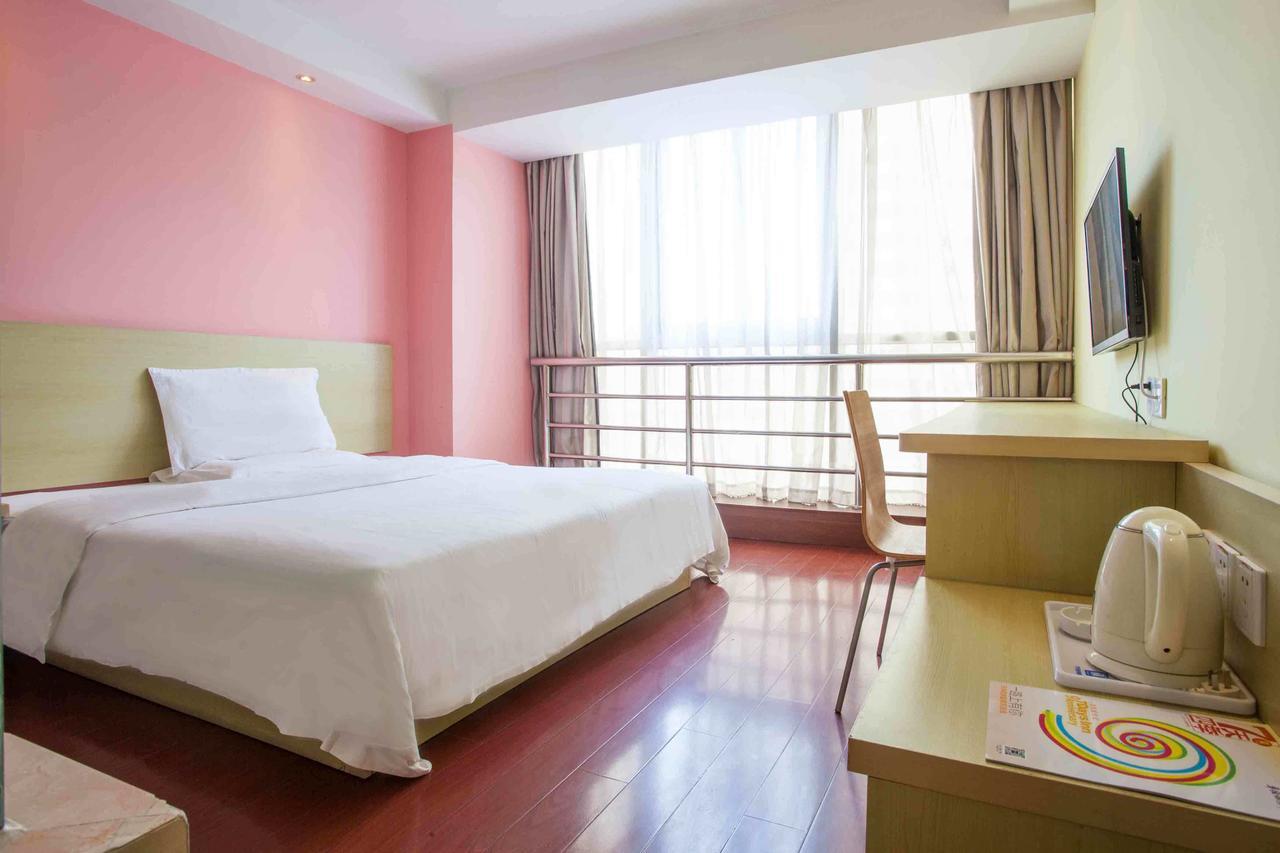 7Days Inn Shantou Coach Terminal Huang He Road Rum bild