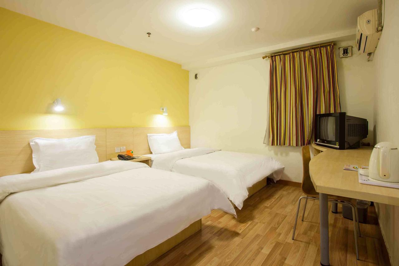 7Days Inn Shantou Coach Terminal Huang He Road Rum bild